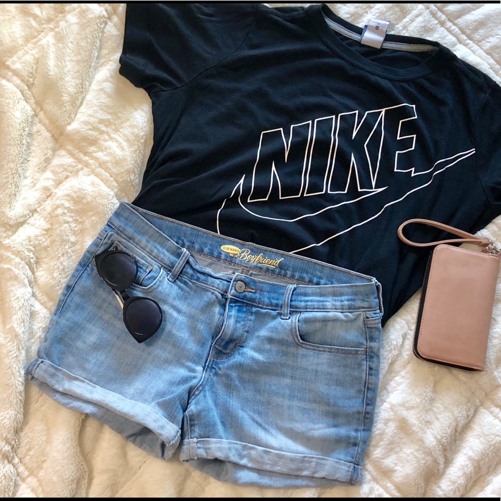 Old Navy Boyfriend Denim Shorts